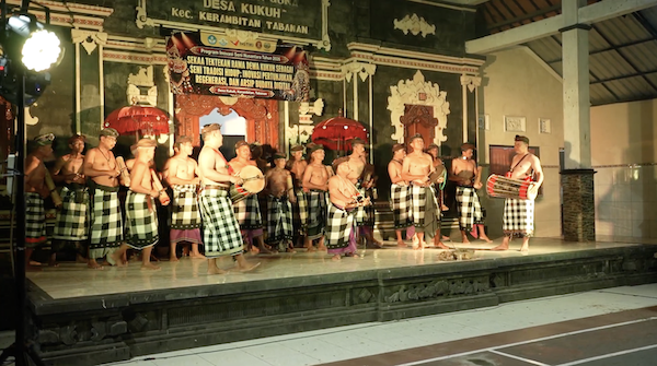 Sekaa Tektekan Rama Dewa Kukuh dalam Penampilan Musik Tradisional